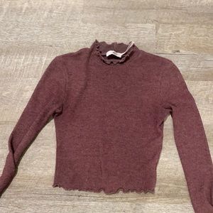 XS urban Outfitters long sleeve sweater